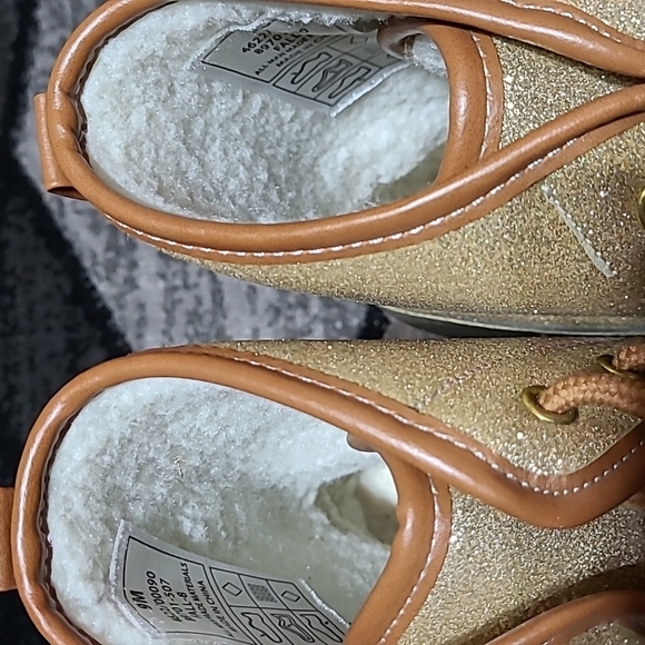 OUTWOODS SHORT GLITTER GOLD LINED DUCK BOOTS - Picture 10 of 13